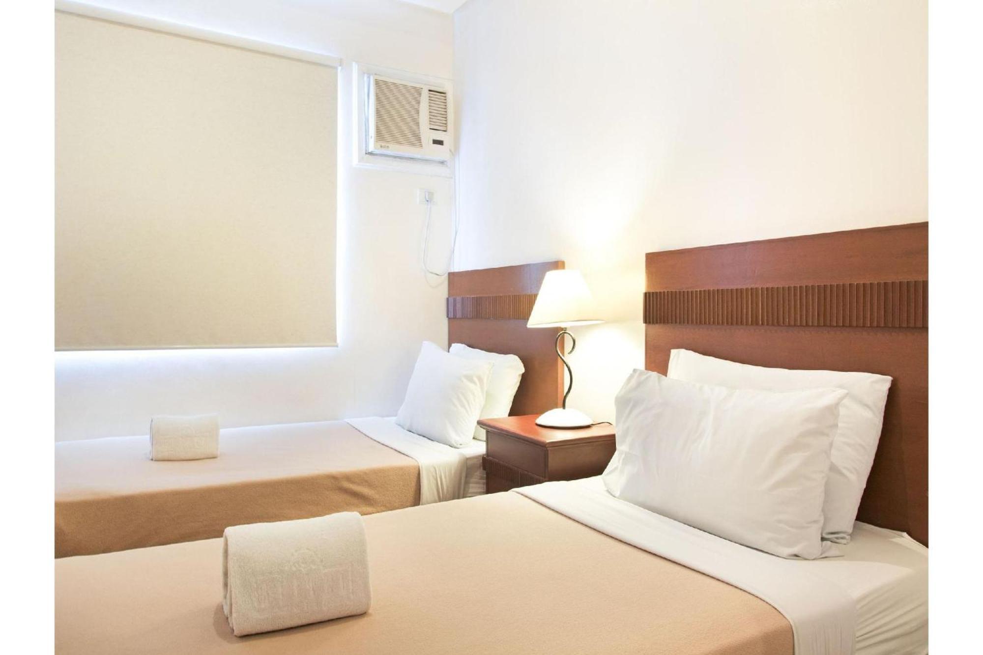 Townhouse Oak Avitel Hotel Near Osmena Highway, Pnr Pasay Station, Metro Manila Makati City Exterior photo